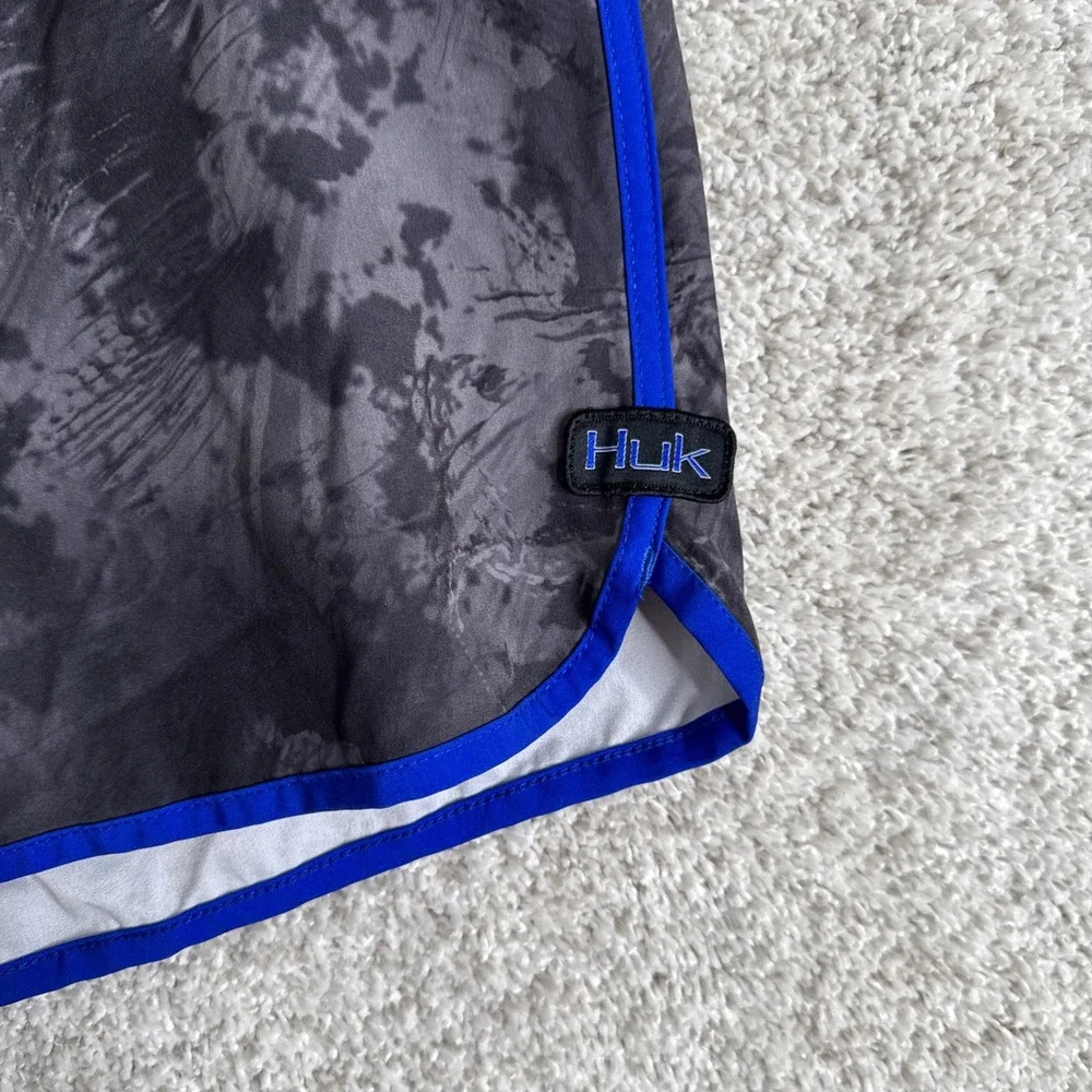 Huk Board Shorts Mens 36 Gray Blue Camo Swim Trunks Outdoor Fishing 9.5